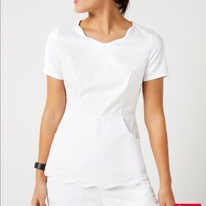 Jaanuu Scalloped White Scrub Top NWOT